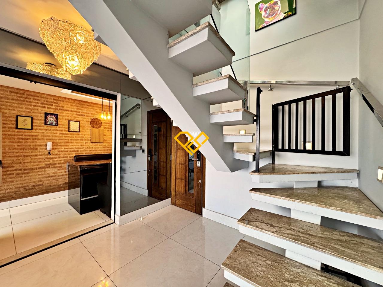 Cobertura à venda no Macuco: 