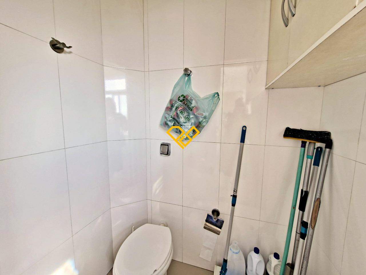 Apartamento à venda no Boqueirão: Wc de serviço