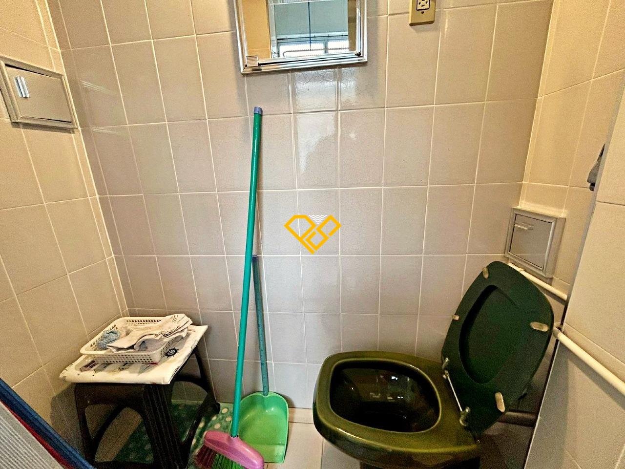 Apartamento à venda no Aparecida: Wc de serviço