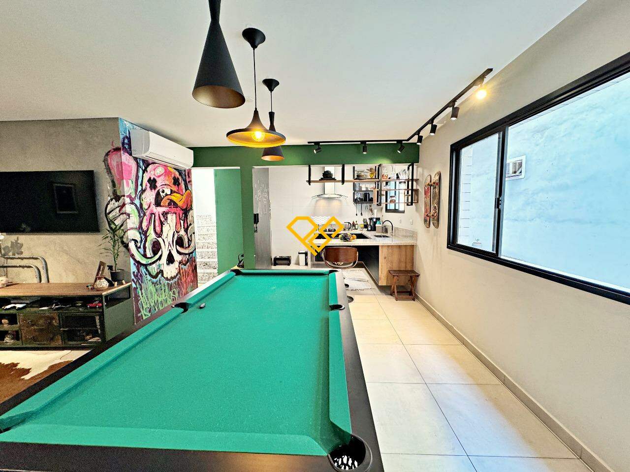 Casa à venda no Ponta da Praia: Sala