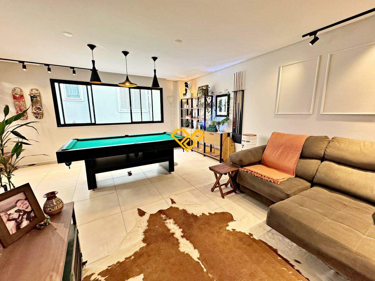 Casa à venda no Ponta da Praia: Sala