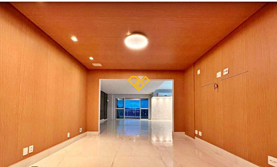 Apartamento para aluguel no Ponta da Praia: Sala