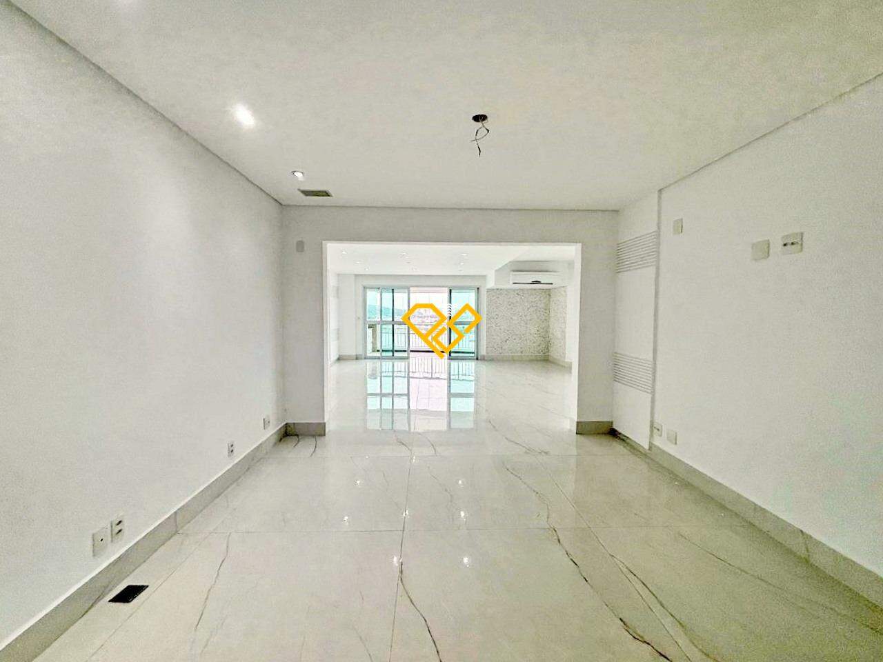 Apartamento para aluguel no Ponta da Praia: Sala