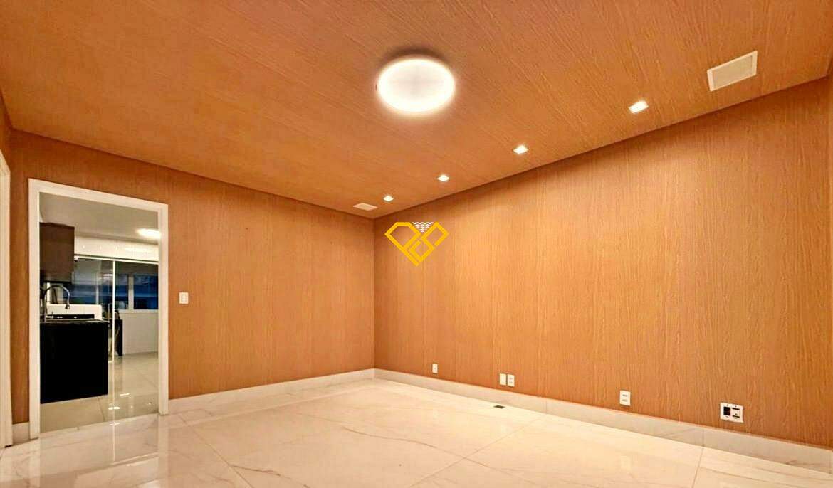 Apartamento para aluguel no Ponta da Praia: Sala