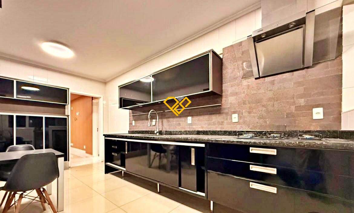 Apartamento para aluguel no Ponta da Praia: Cozinha