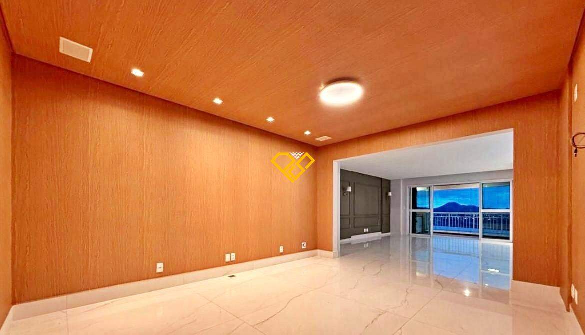Apartamento para aluguel no Ponta da Praia: Sala