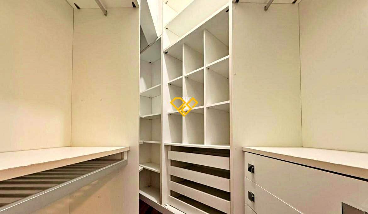 Apartamento para aluguel no Ponta da Praia: Suíte 1