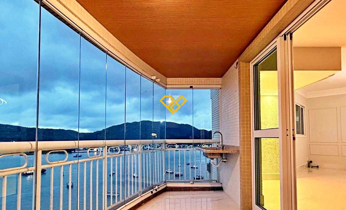 Apartamento para aluguel no Ponta da Praia: Varanda