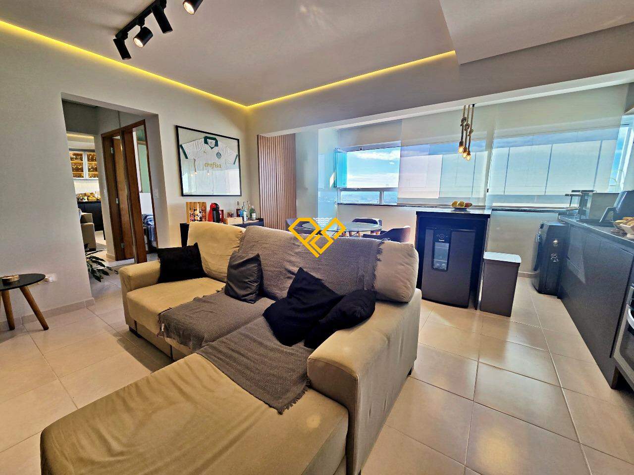 Apartamento à venda no Macuco: Sala e varanda