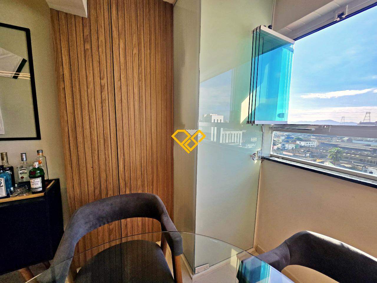 Apartamento à venda no Macuco: Varanda