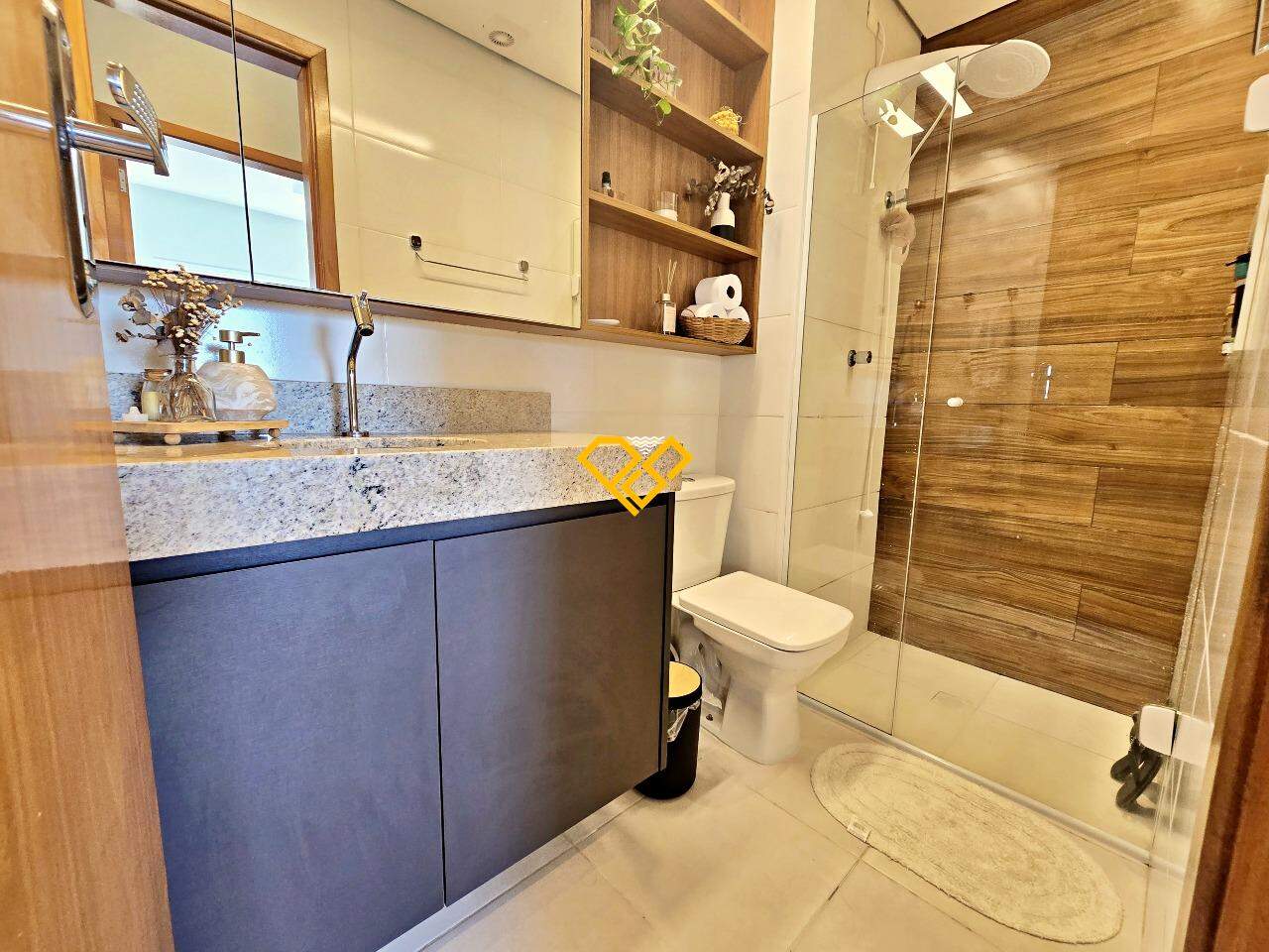 Apartamento à venda no Macuco: Wc social