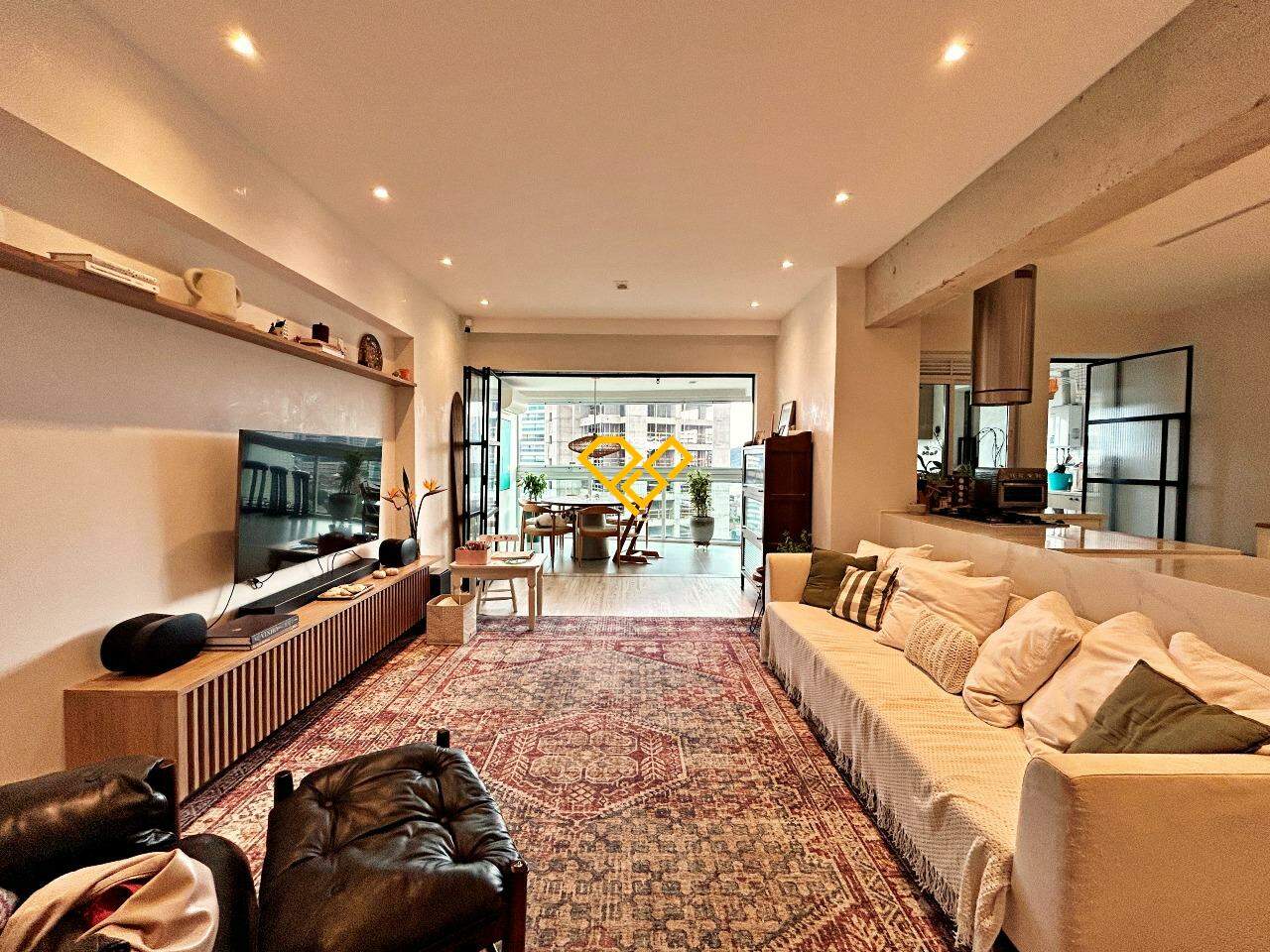 Apartamento à venda no Ponta da Praia: Sala