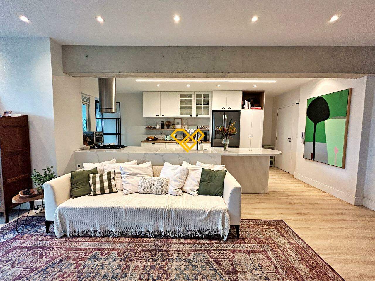 Apartamento à venda no Ponta da Praia: Sala