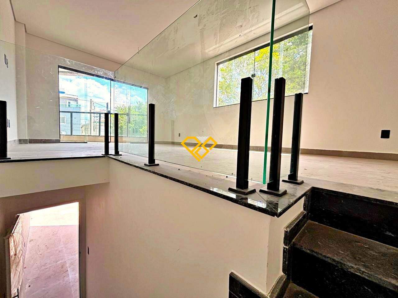 Sobreposta Alta à venda no Aparecida: Sala