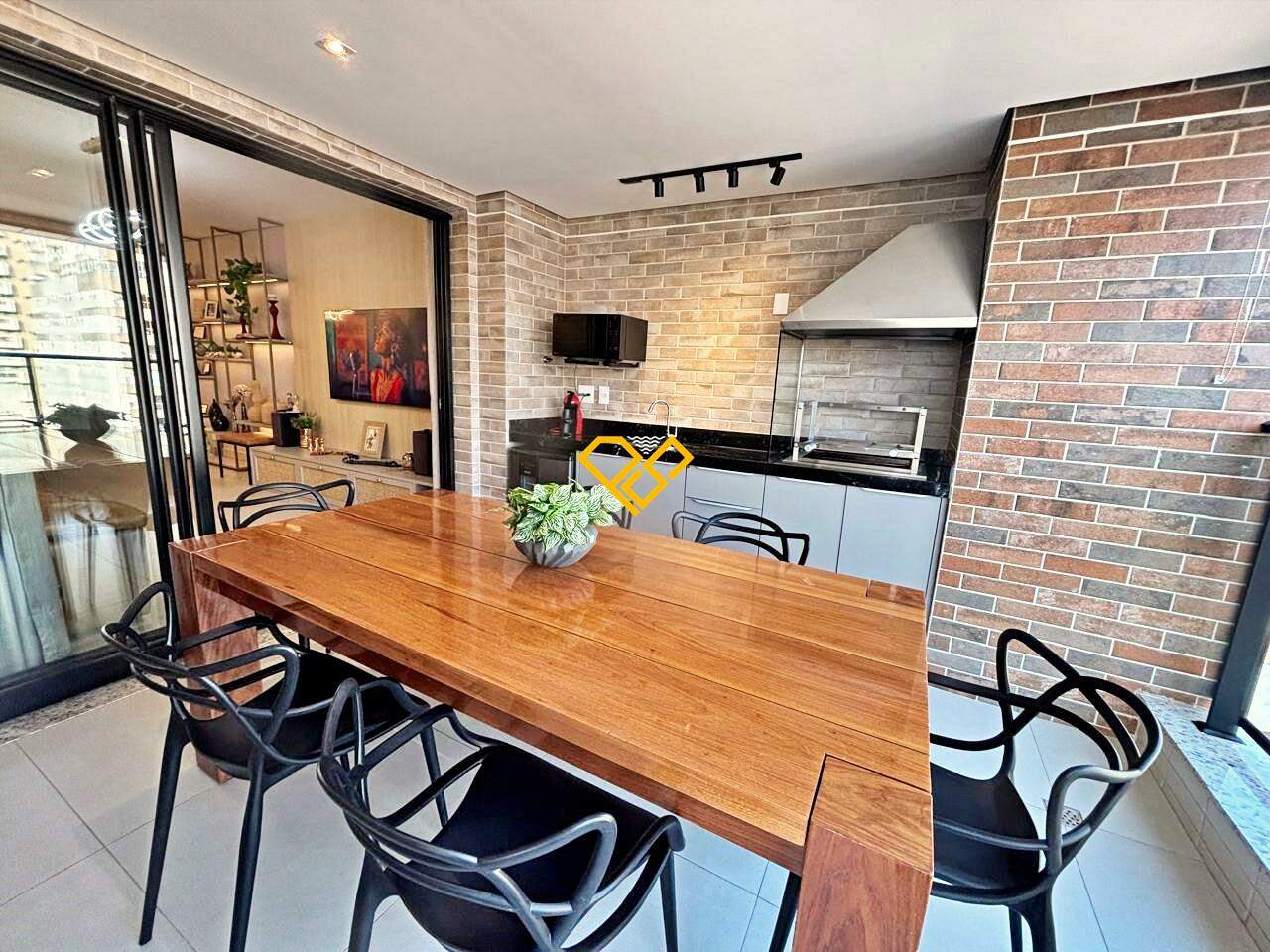 Apartamento à venda no Pompéia: Varanda com churrasqueira
