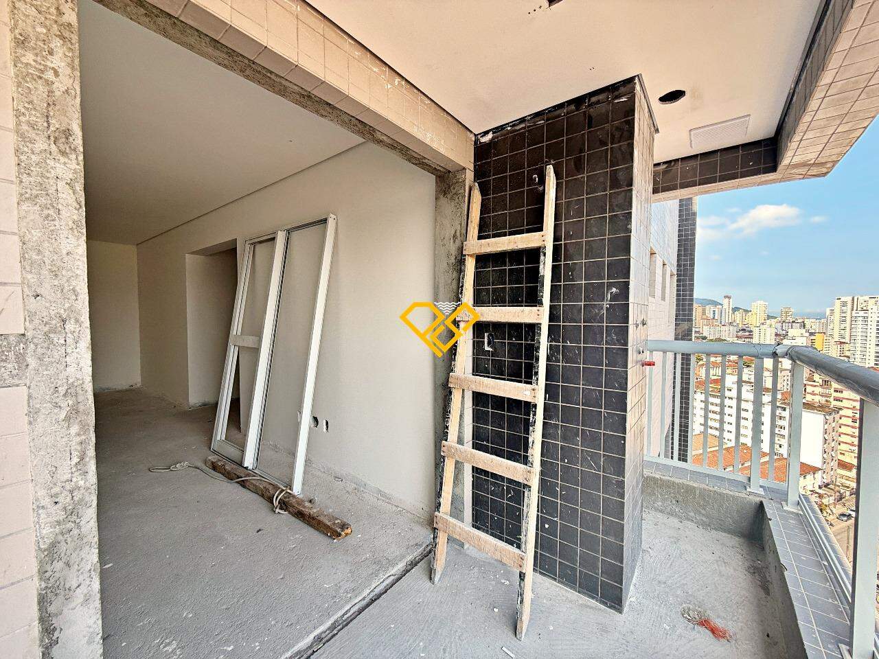 Apartamento à venda no Macuco: Varanda