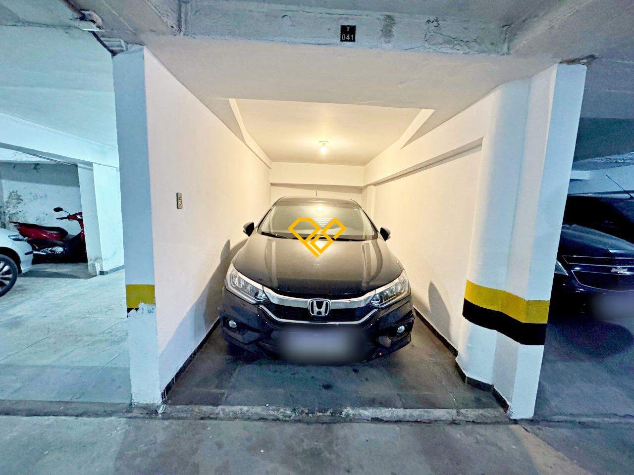 Apartamento à venda no Boqueirão: Garagem