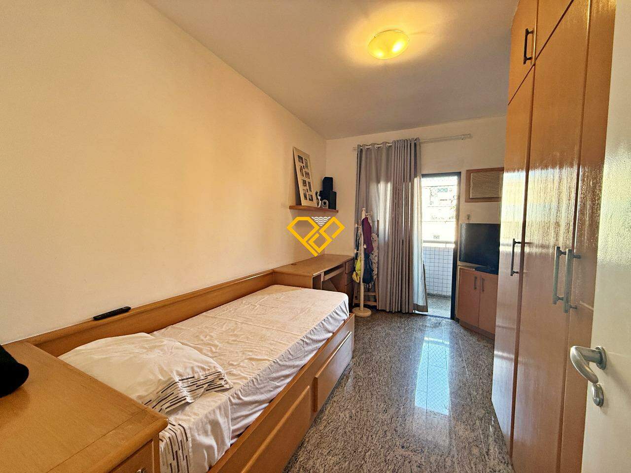 Apartamento à venda no Ponta da Praia: Suíte 2