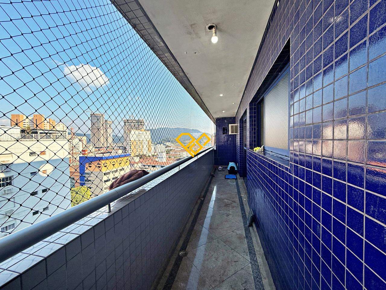Apartamento à venda no Ponta da Praia: Varanda