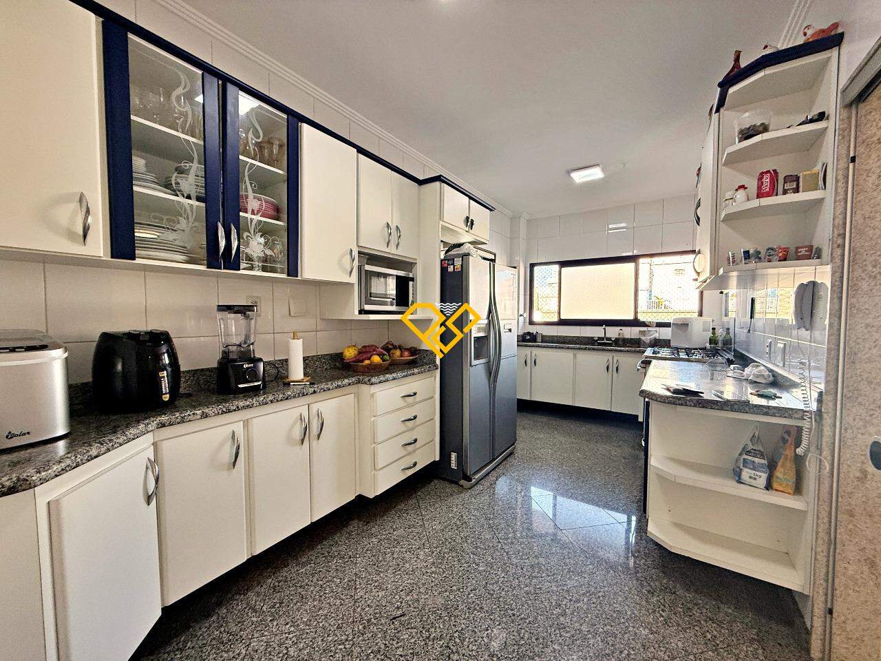 Apartamento à venda no Ponta da Praia: Cozinha