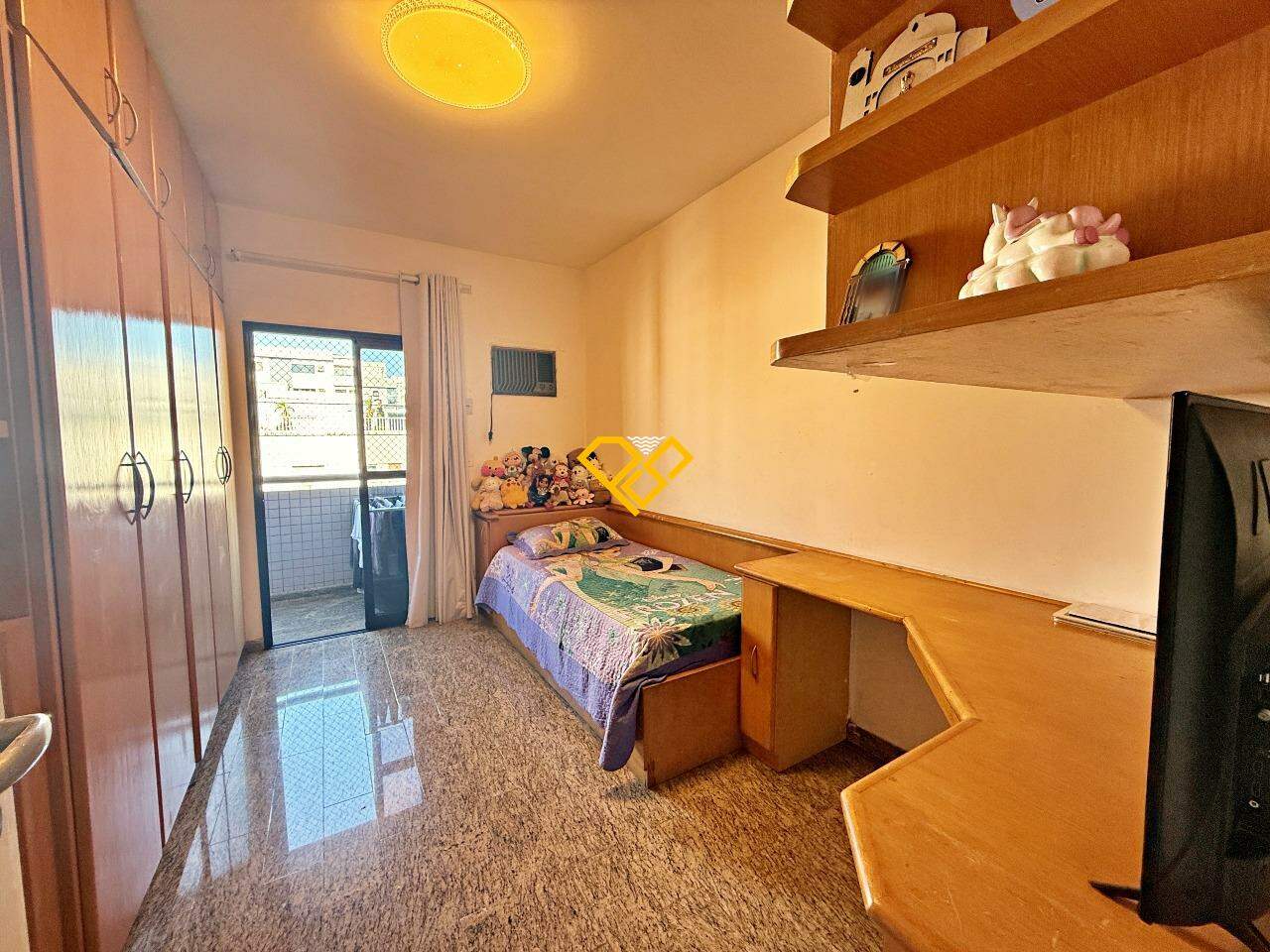 Apartamento à venda no Ponta da Praia: Suíte 3