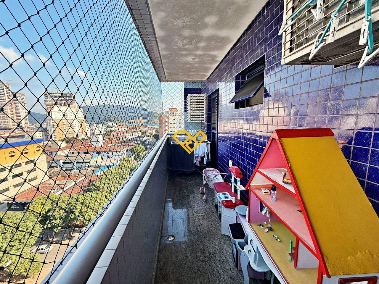 Apartamento à venda no Ponta da Praia: Varanda