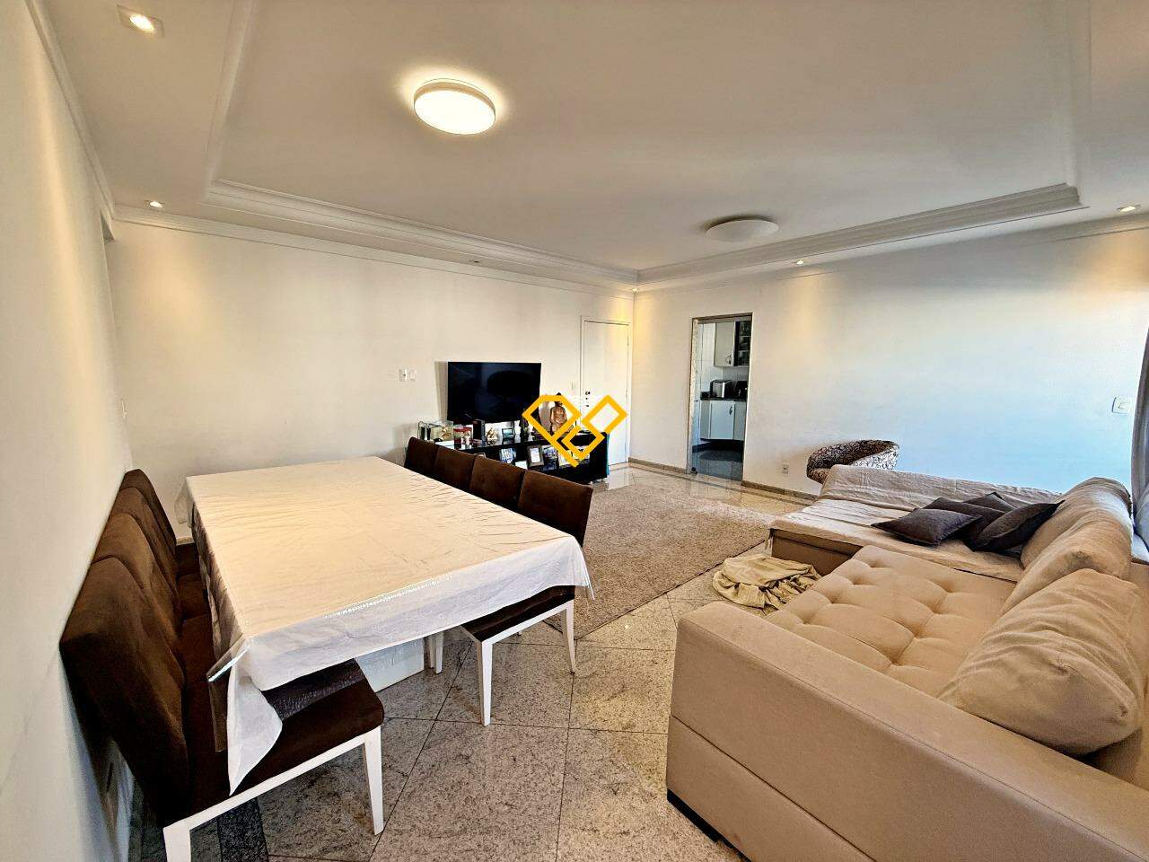 Apartamento à venda no Ponta da Praia: Sala