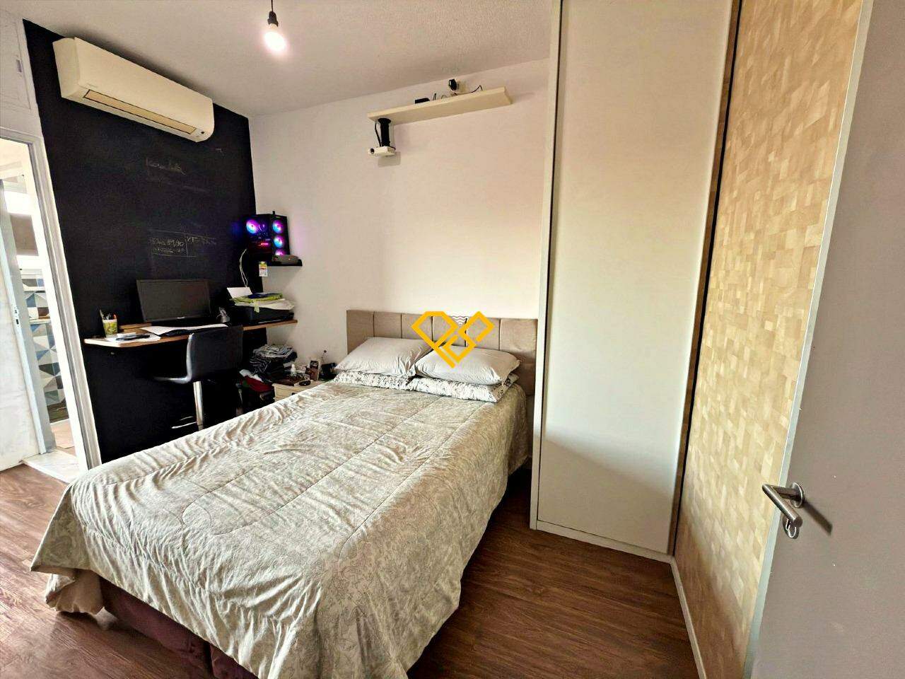 Apartamento à venda no Vila Mathias: Dormitório
