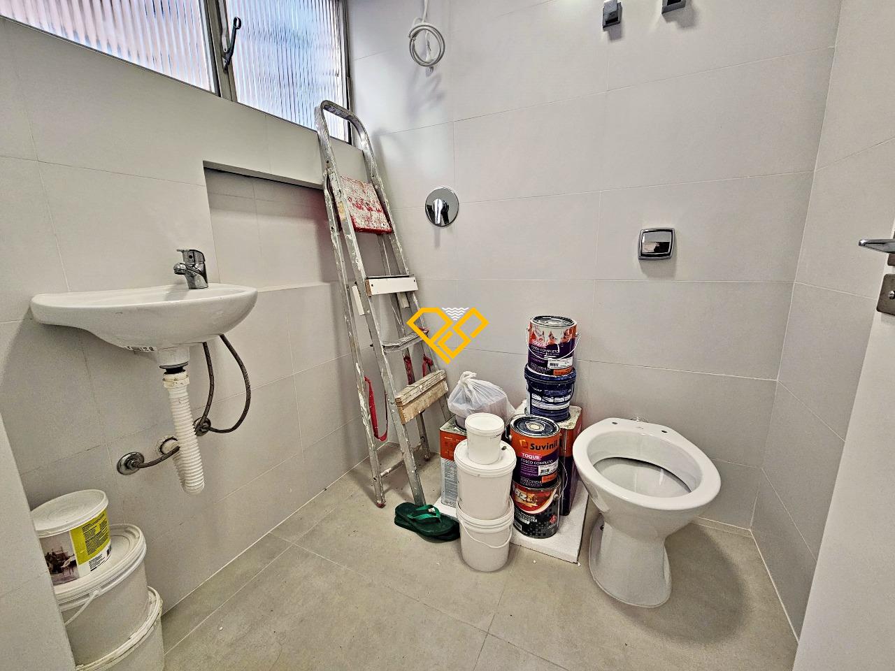 Apartamento à venda no Boqueirão: Wc de serviço