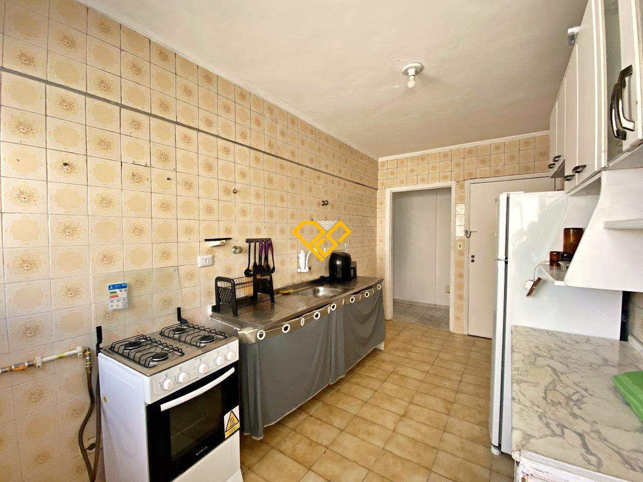 Apartamento para aluguel no Ponta da Praia: Cozinha