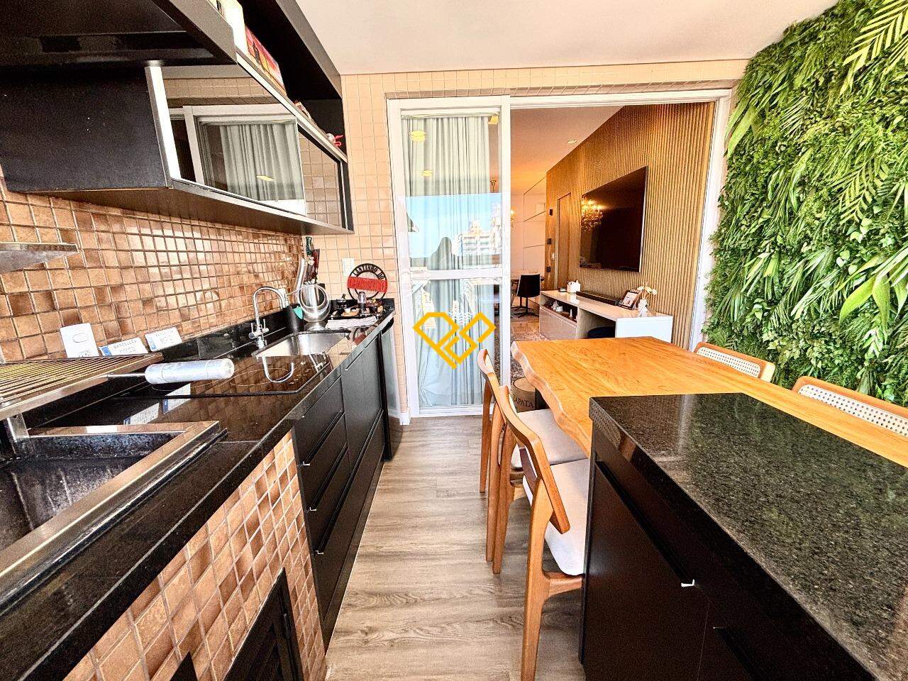 Apartamento para aluguel no Embaré: Varanda