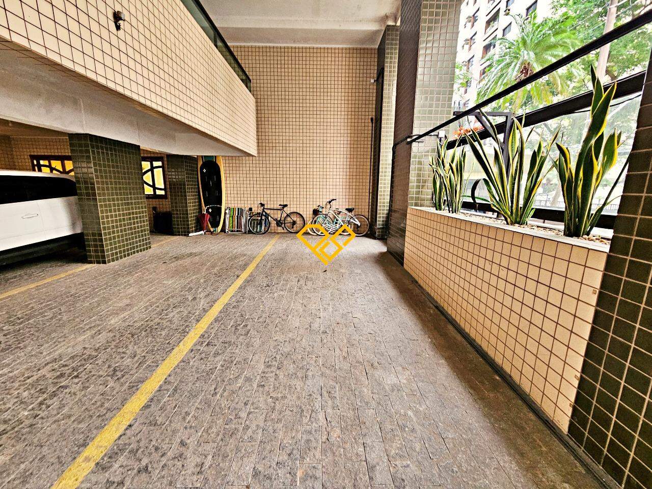 Apartamento à venda no Aparecida: Garagem