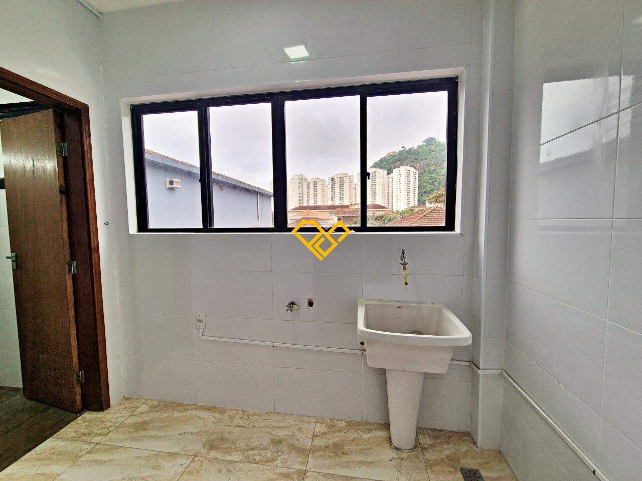 Apartamento à venda no Marapé: Área de serviço