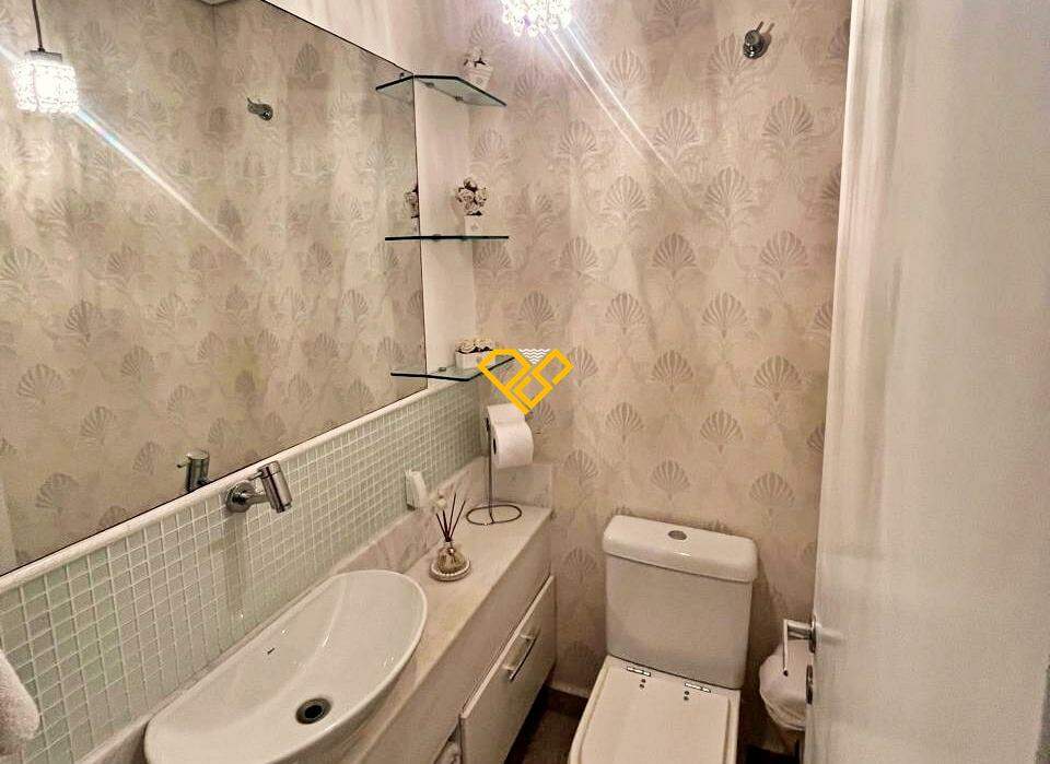 Apartamento à venda no Ponta da Praia: Lavabo