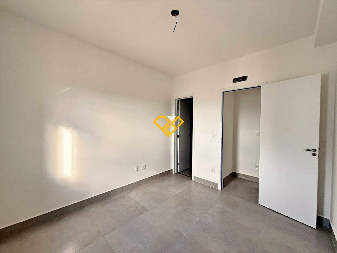 Apartamento à venda no Macuco: Dormitório 1 - suíte