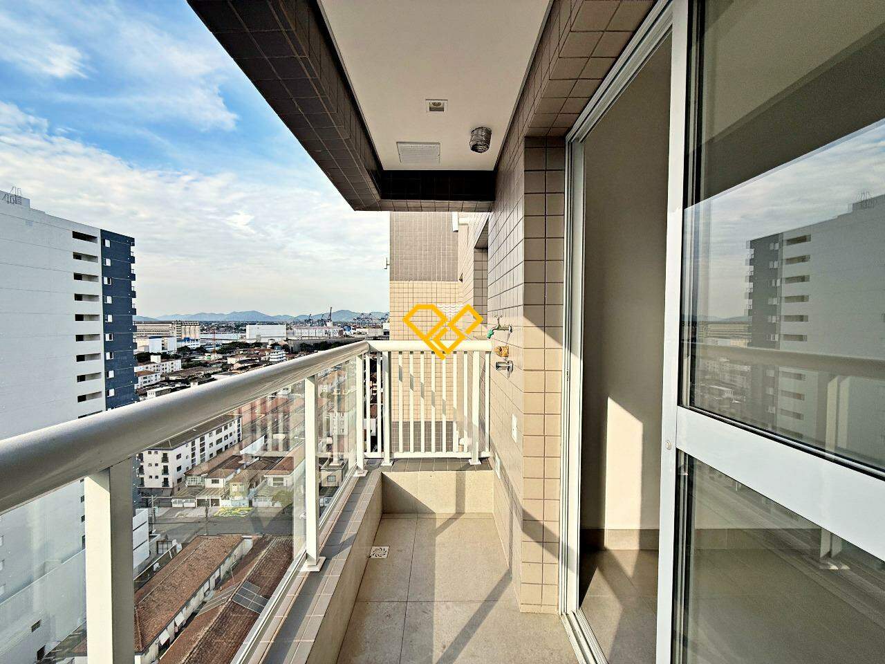 Apartamento à venda no Macuco: