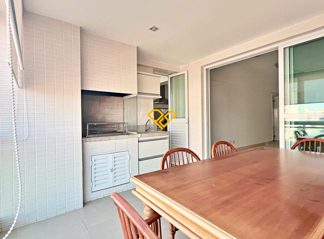 Apartamento para aluguel no Aparecida: Varanda com churrasqueira