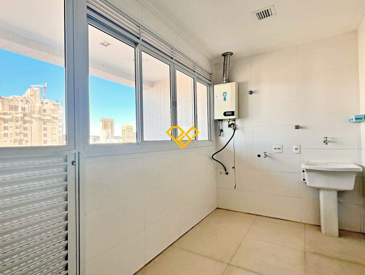 Apartamento para aluguel no Aparecida: Área de serviço