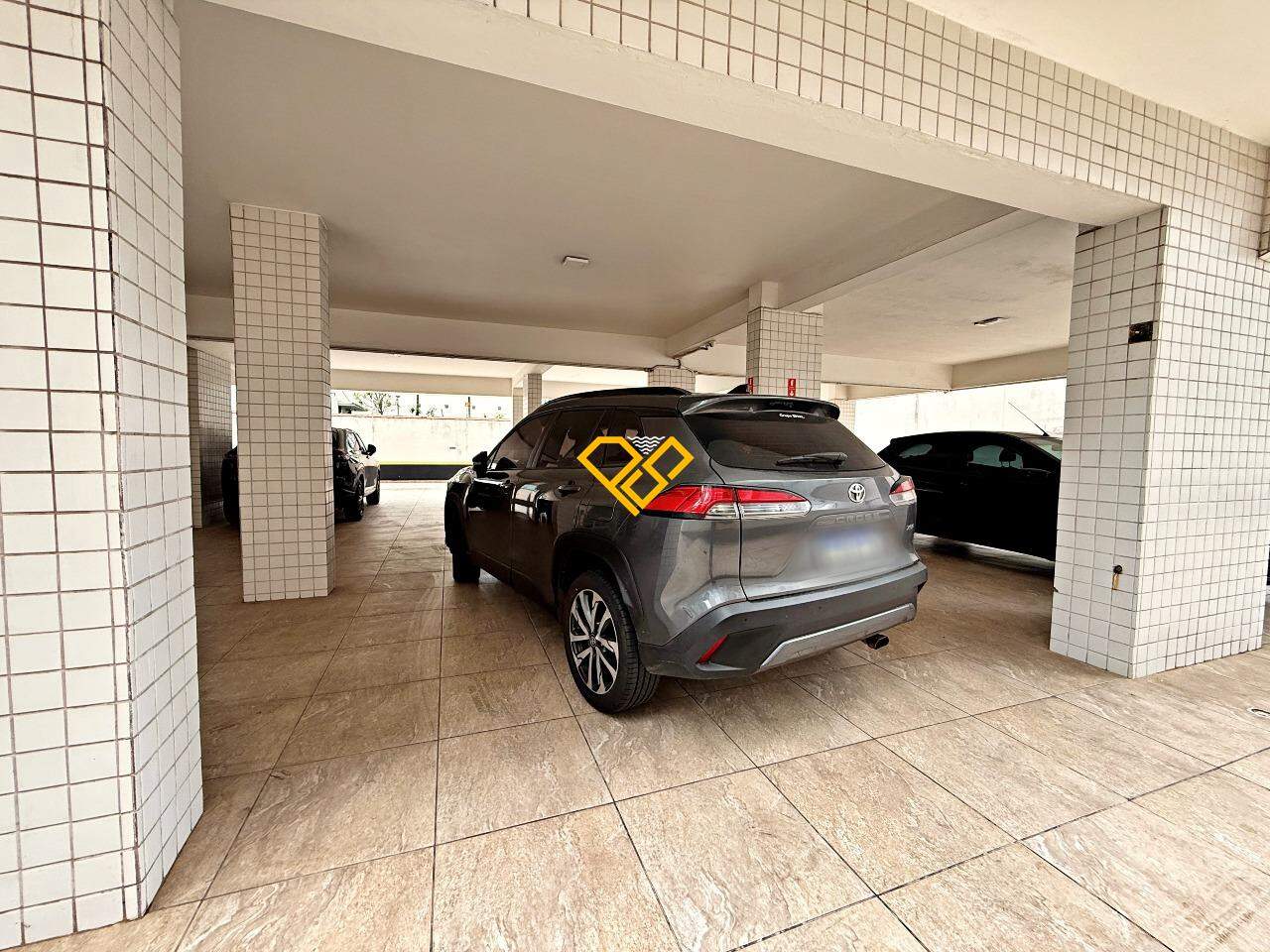 Apartamento à venda no Ponta da Praia: Garagem