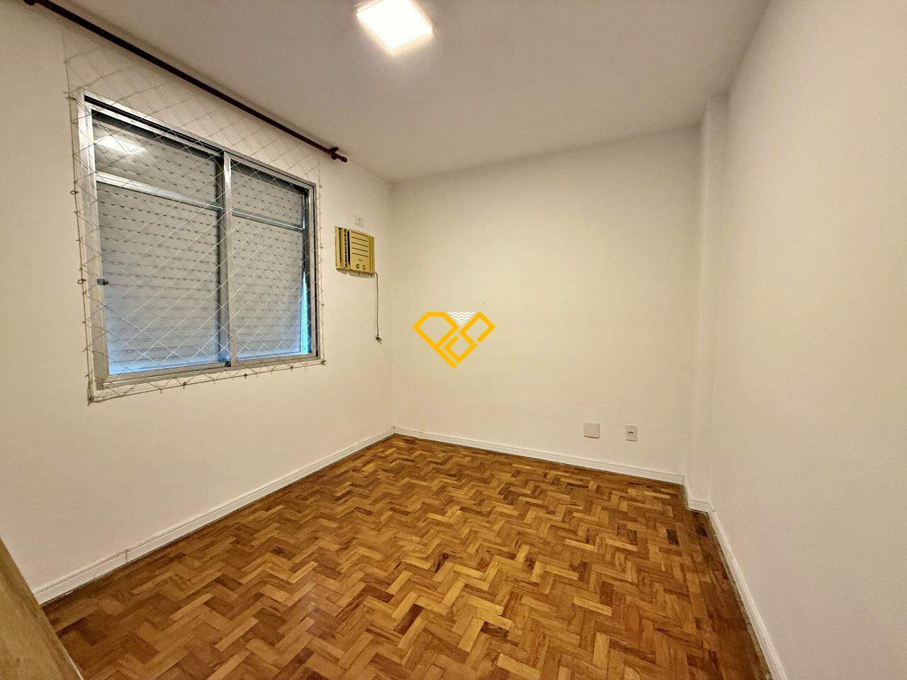 Apartamento à venda no Ponta da Praia: Dormitório 3