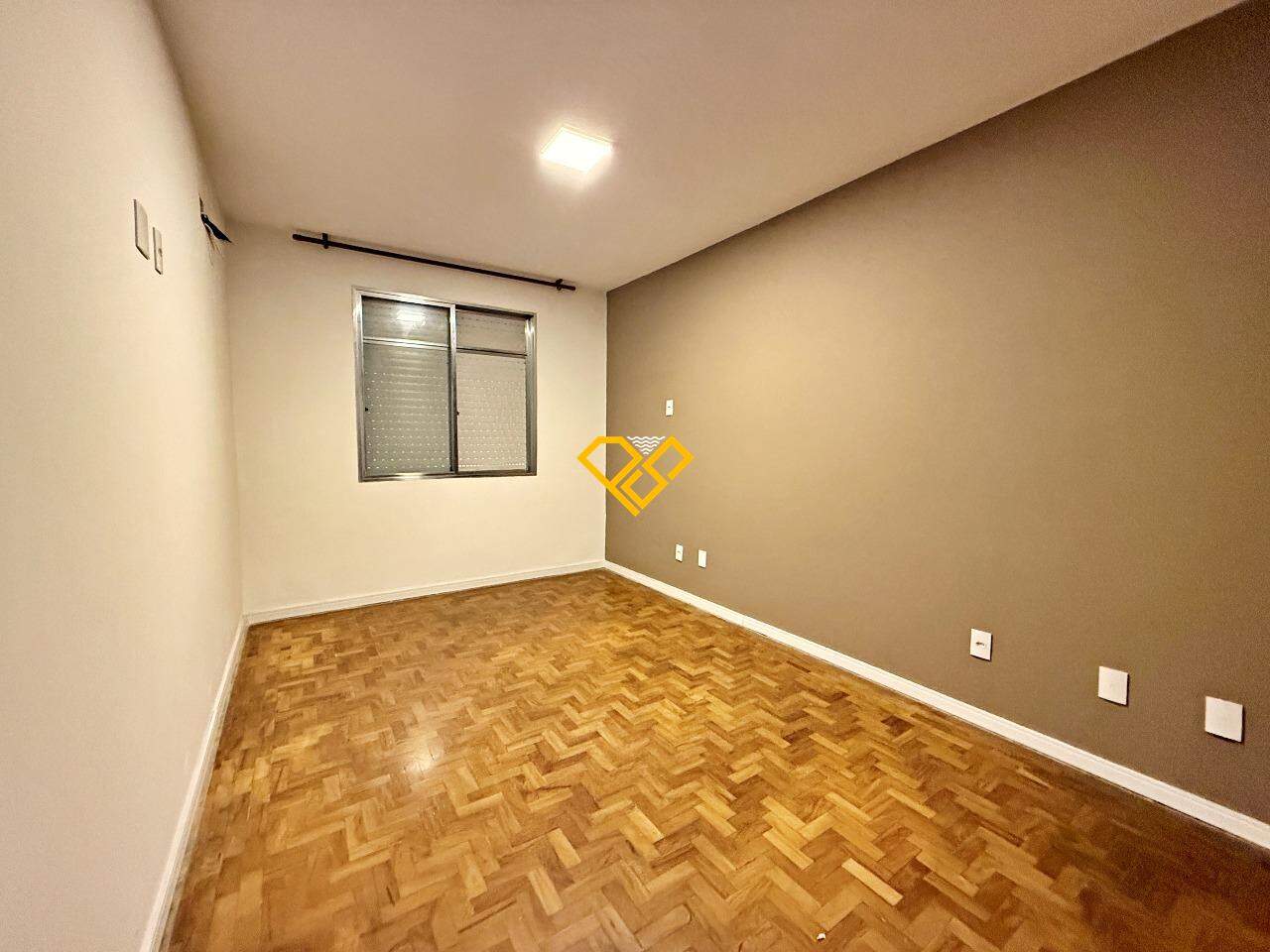 Apartamento à venda no Ponta da Praia: Dormitório 1 - suíte