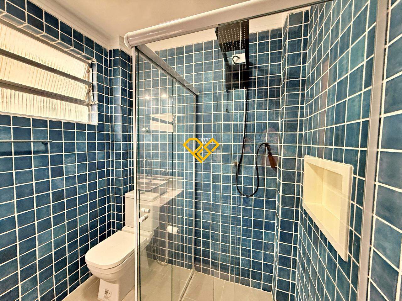Apartamento à venda no Ponta da Praia: Wc social