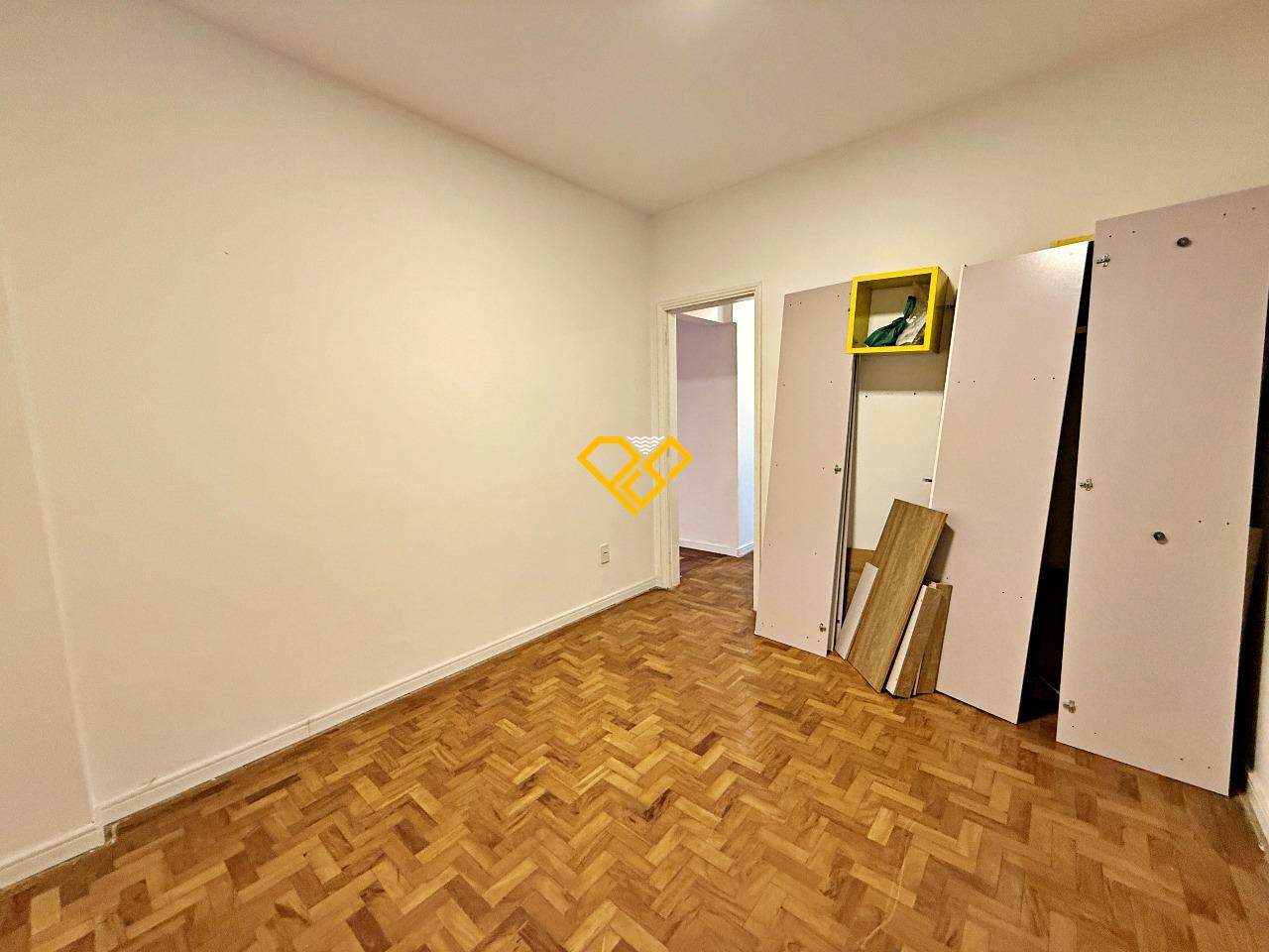 Apartamento à venda no Ponta da Praia: Dormitório 3