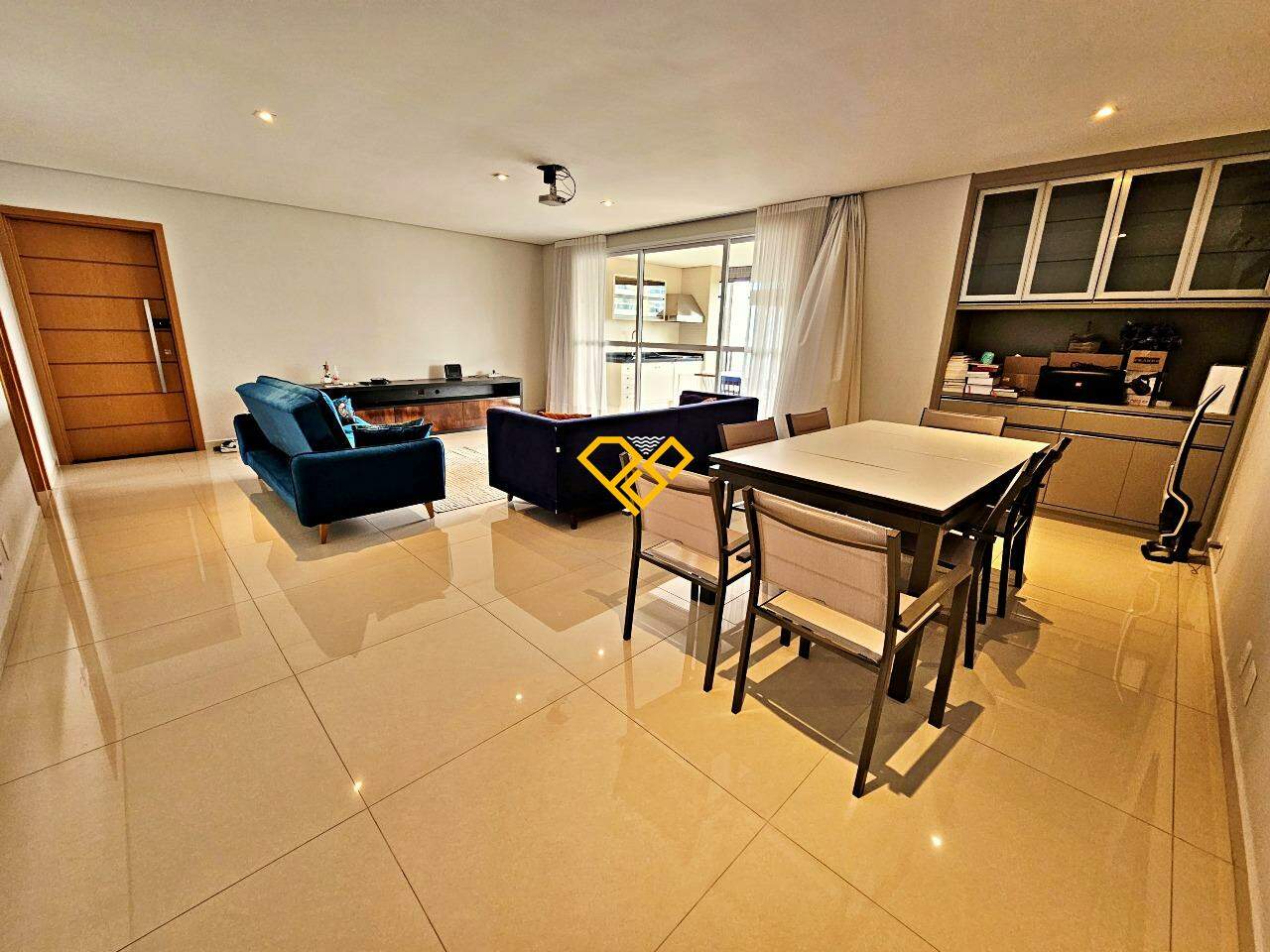 Apartamento à venda no Embaré: Sala