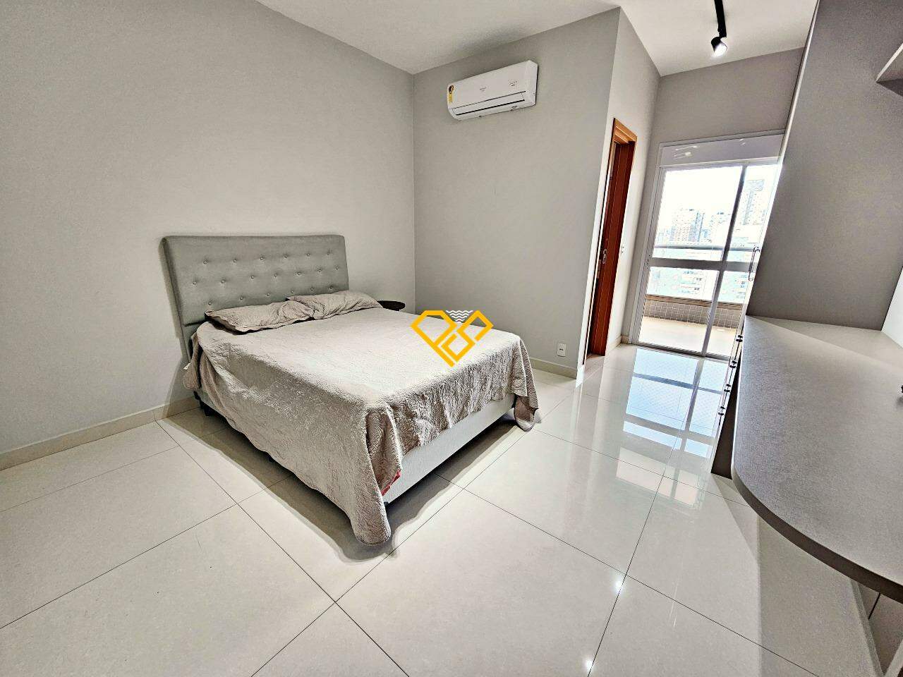 Apartamento à venda no Embaré: Suíte 1
