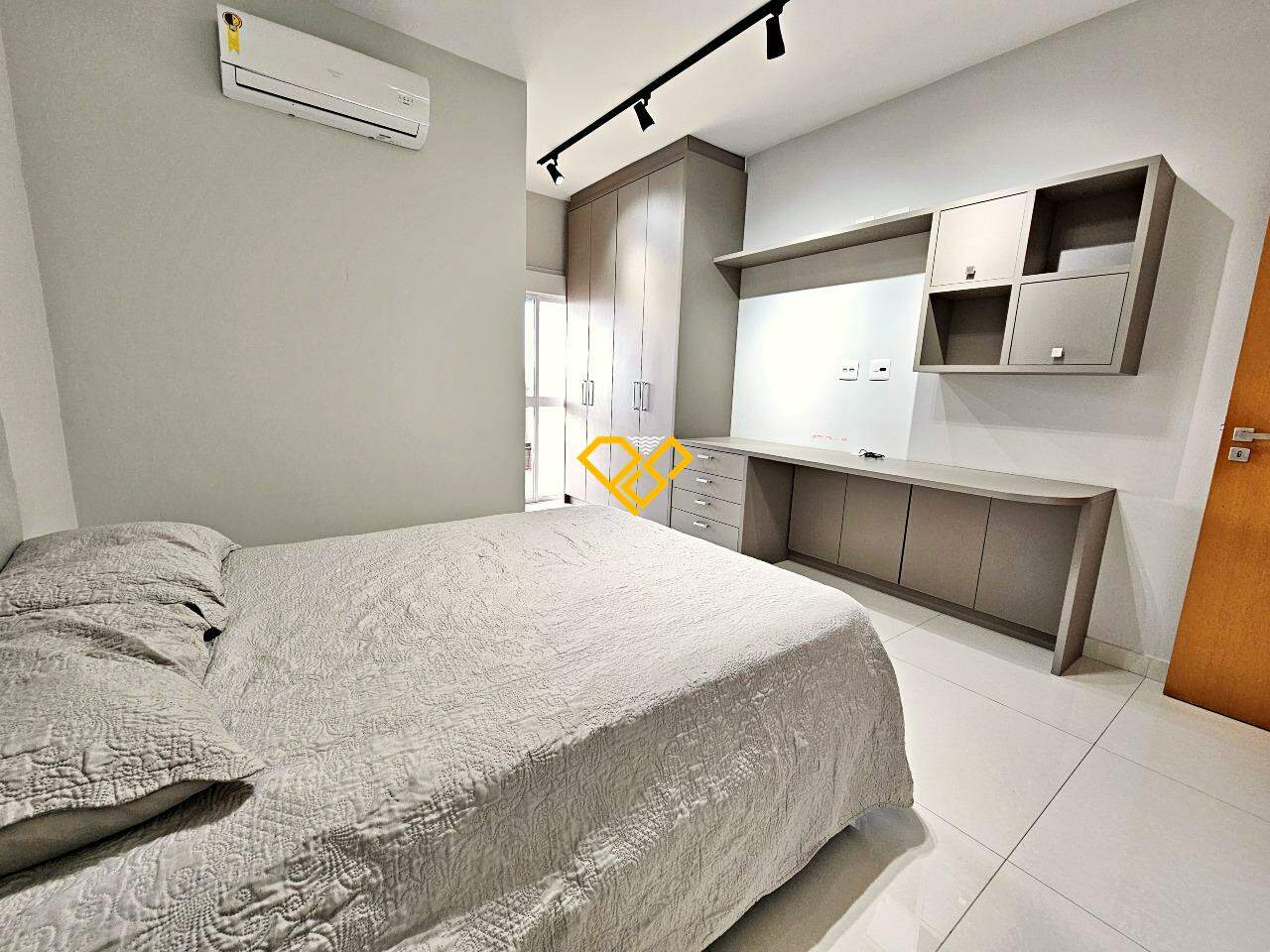 Apartamento à venda no Embaré: Suíte 1