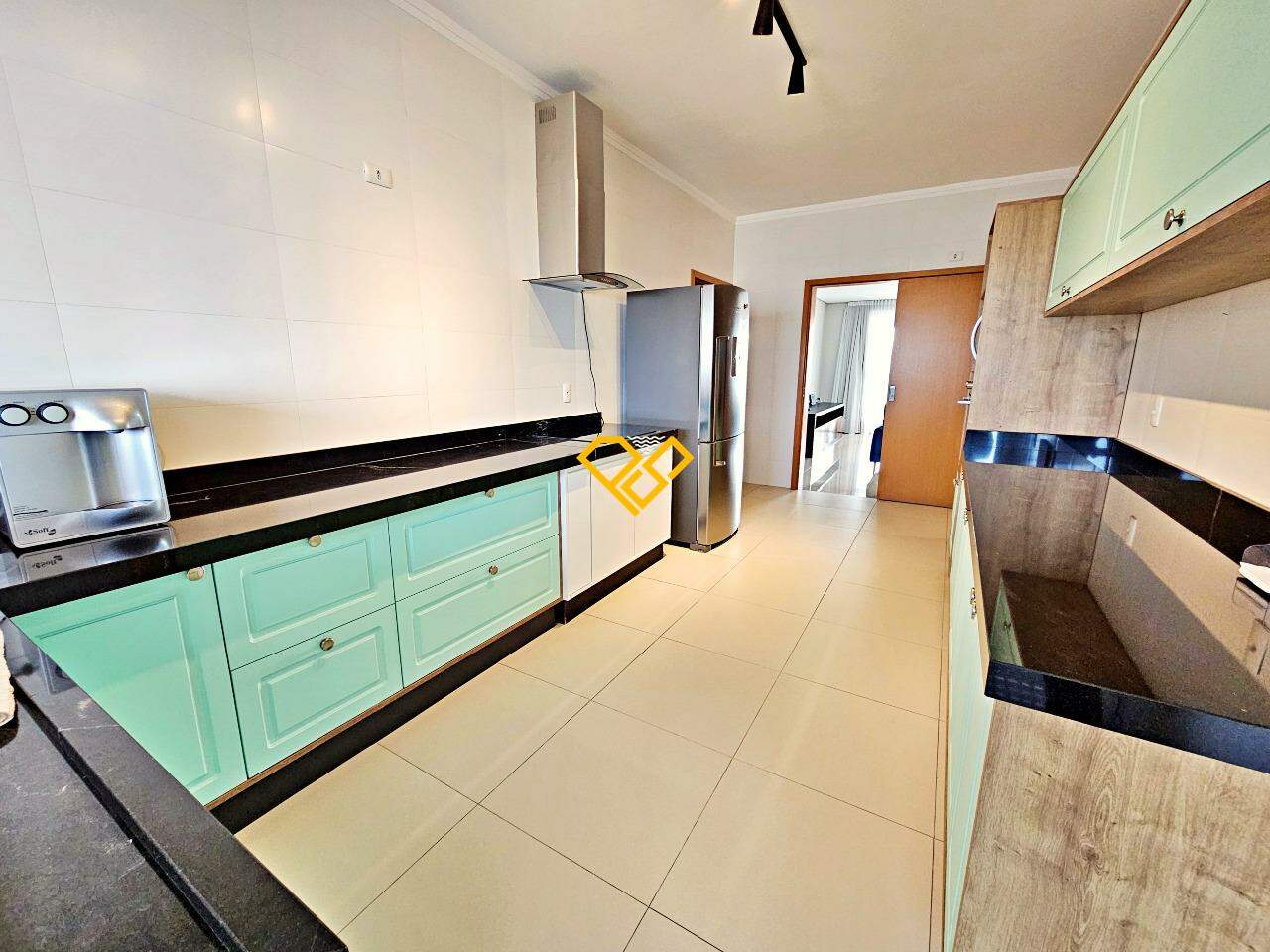 Apartamento à venda no Embaré: Cozinha