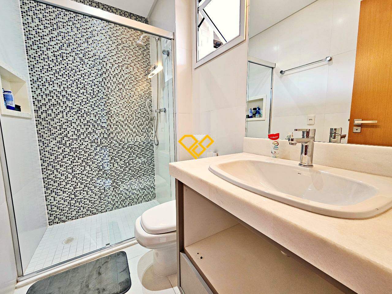 Apartamento à venda no Embaré: Wc suíte 1