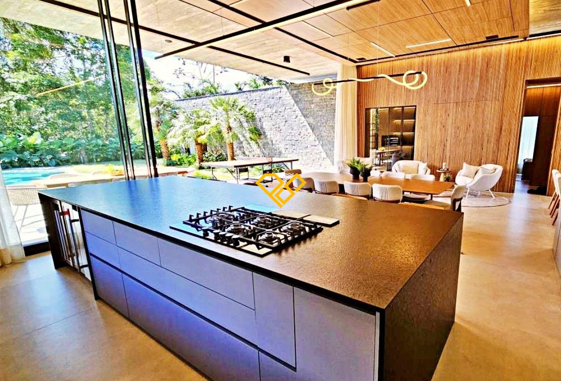 Casa à venda no Riviera: 