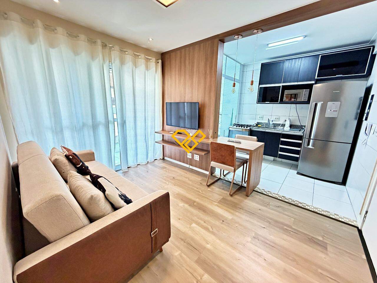 Apartamento para aluguel no Ponta da Praia: Sala e cozinha